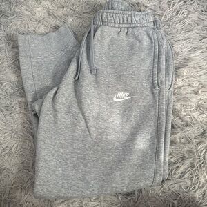 Nike Men’s Light Gray Sweatpants